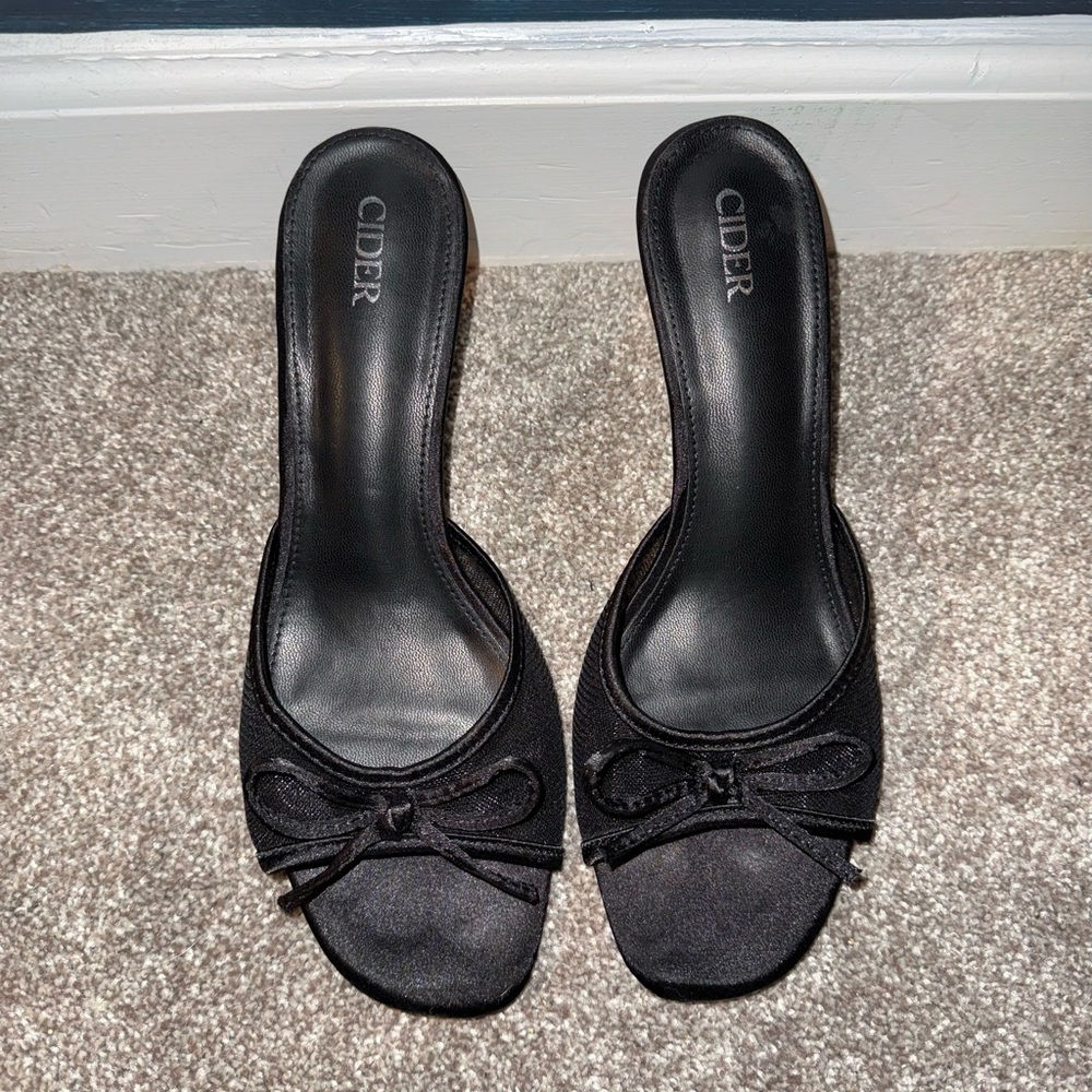 Cider Black Bow Mules